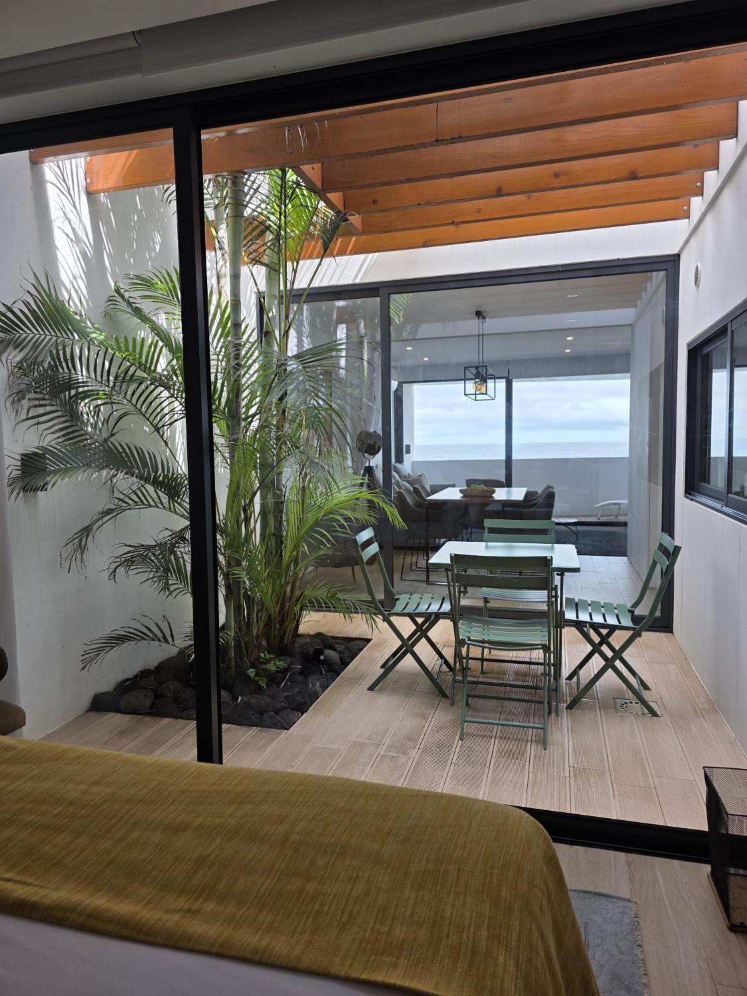 Home At Azores - Oasis House São Roque Exterior foto